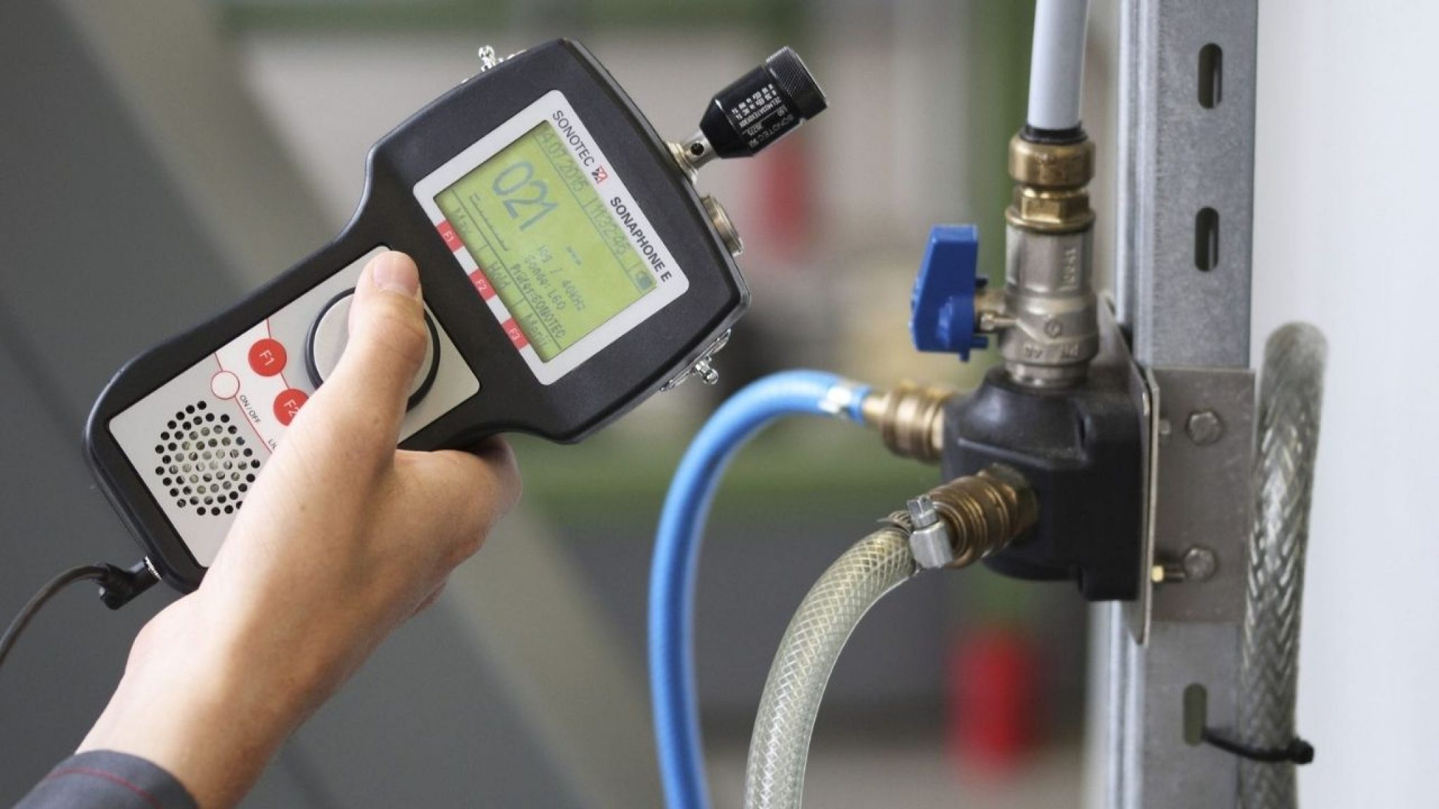 Banyo tıkanıklıklarına özel ekipmanlar ile tıkanıklığın uzun bir süre oluşmamasını sağlamaktadır